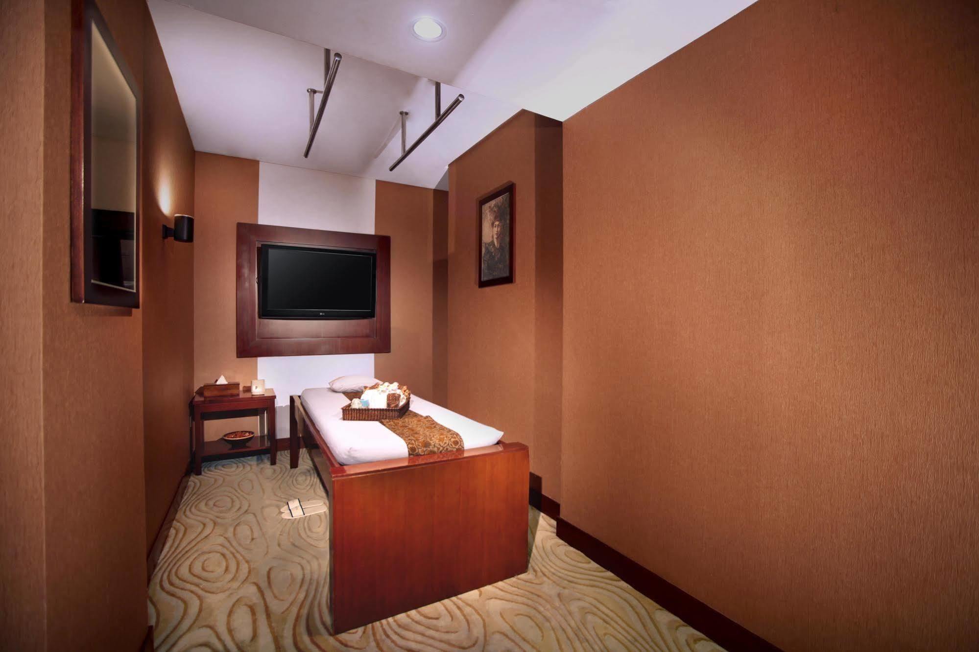 Aston Samarinda Hotel And Convention Center Exterior photo